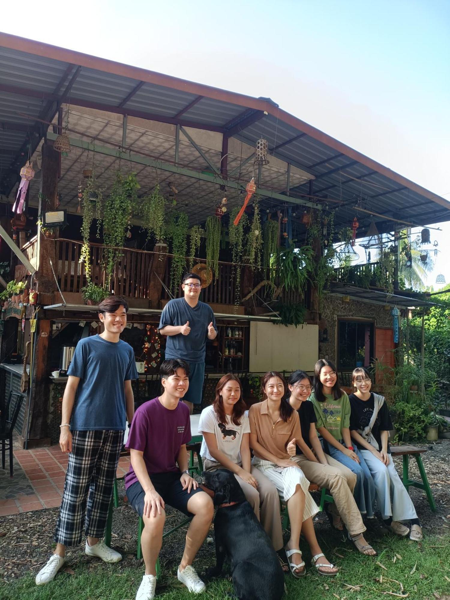 เฮือนน้ำน่าน House By The River Nan Утрадит Екстериор снимка