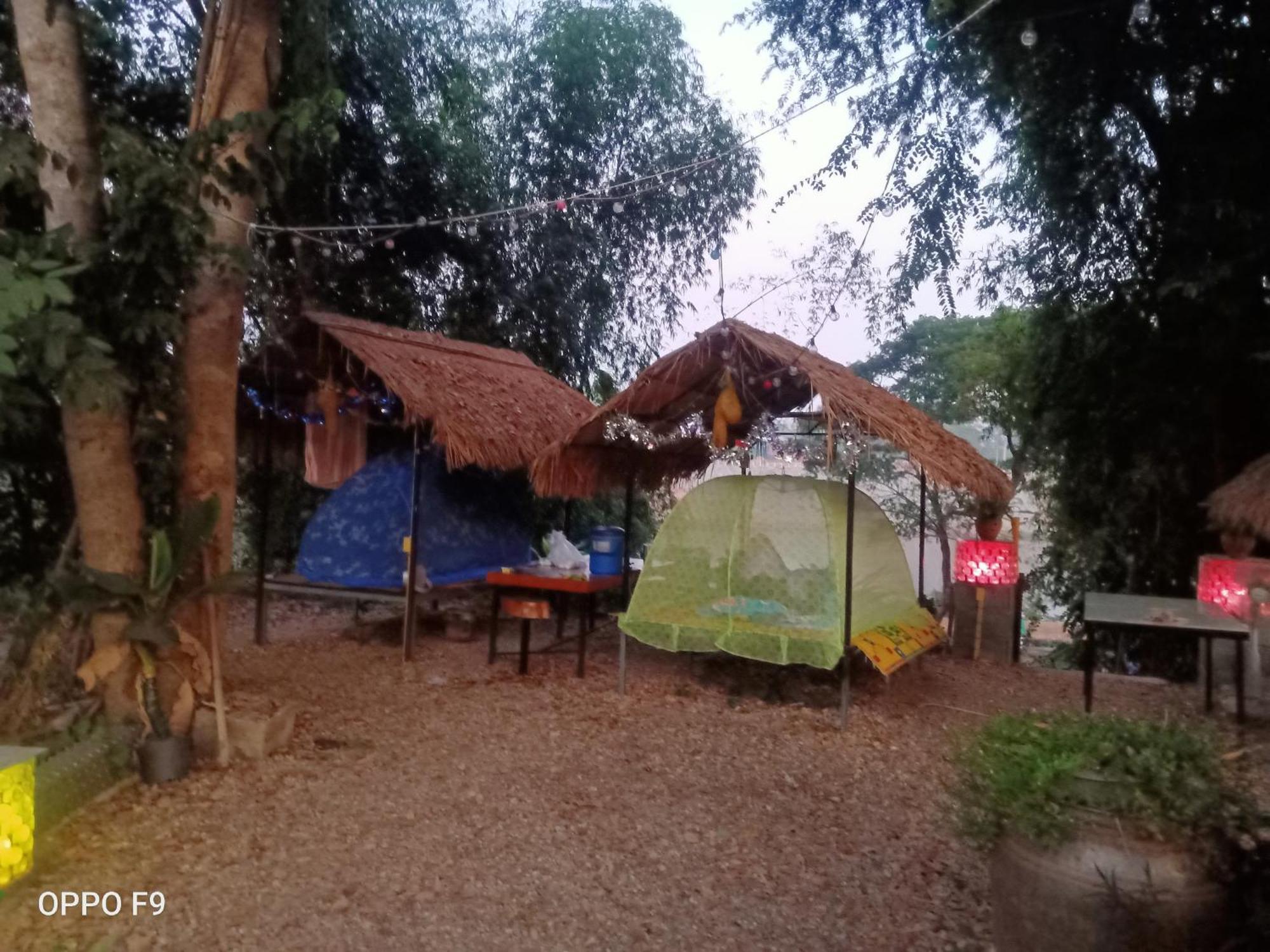 เฮือนน้ำน่าน House By The River Nan Утрадит Екстериор снимка